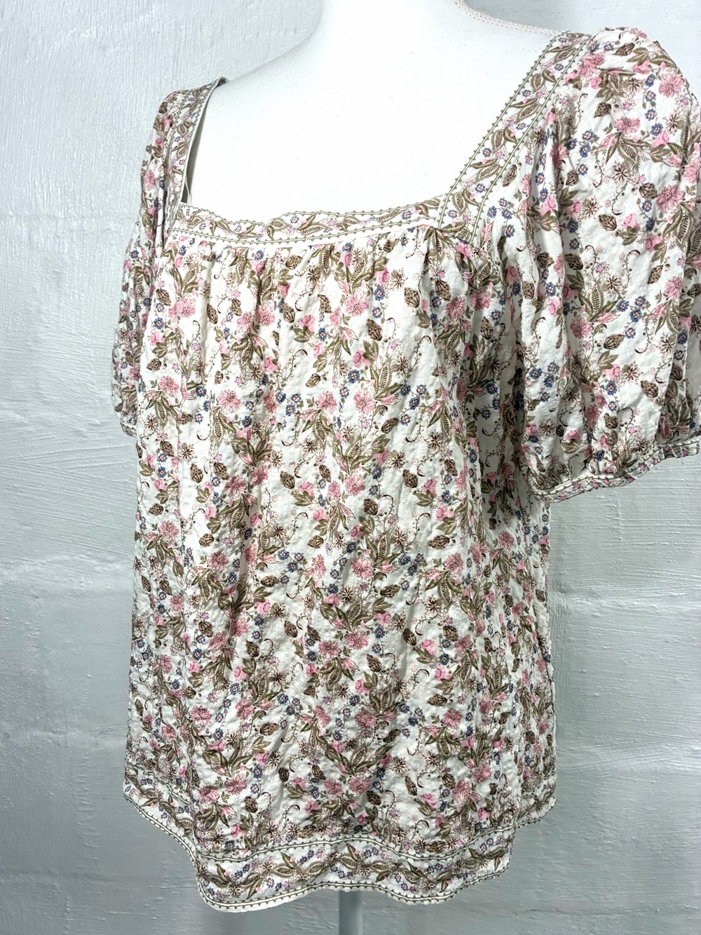 MAX STUDIO FLORAL BOHO PEASANT TOP
